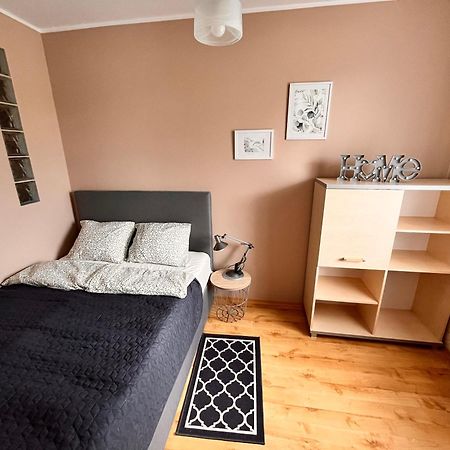 Apartament Roentgena 16 Przy Centrum Onkologii I Klinice Novum Varsovia Exterior foto