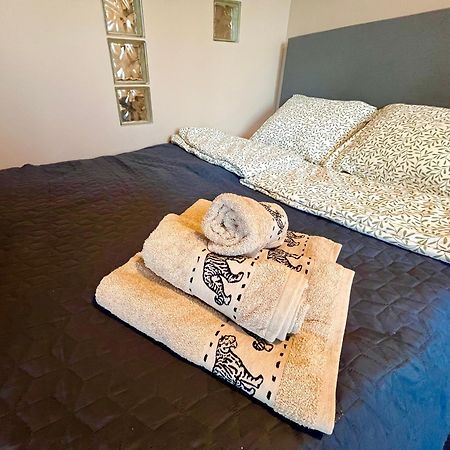 Apartament Roentgena 16 Przy Centrum Onkologii I Klinice Novum Varsovia Exterior foto